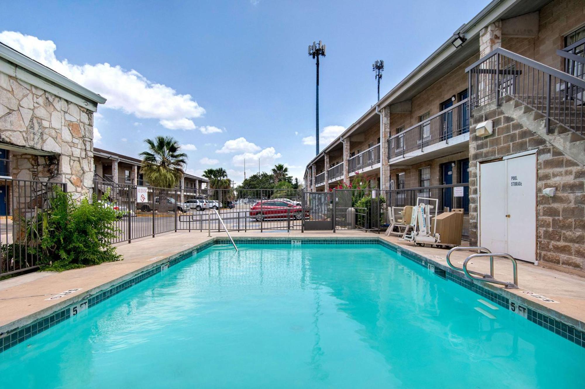 Motel 6-San Antonio, Tx - Northwest Medical Center Eksteriør billede