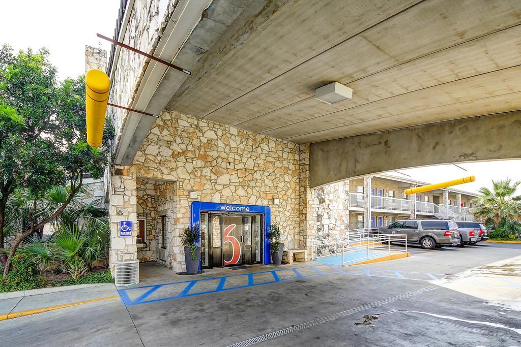 Motel 6-San Antonio, Tx - Northwest Medical Center Eksteriør billede