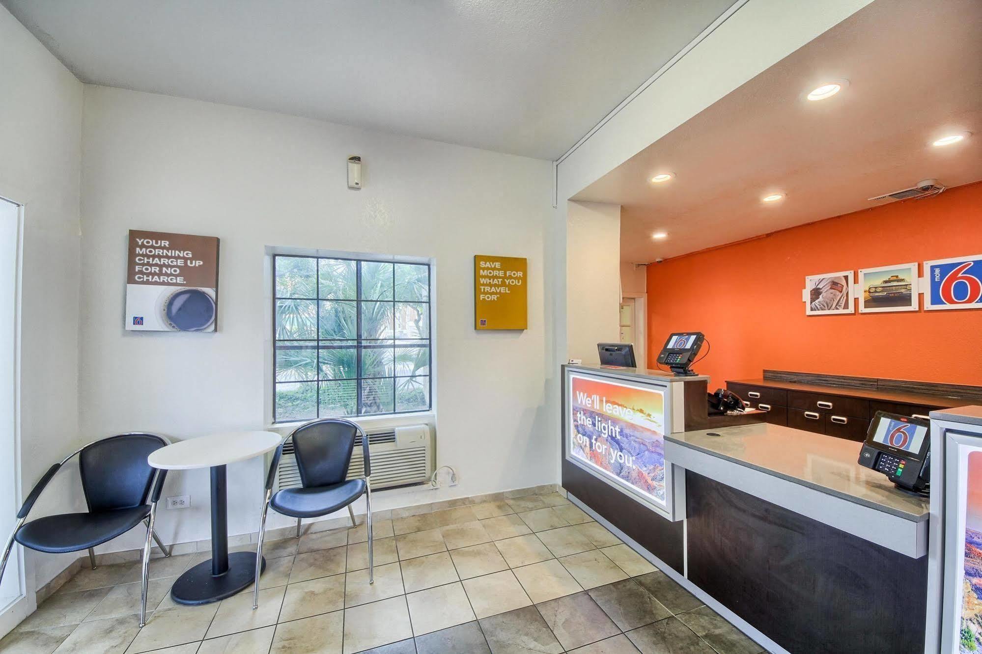 Motel 6-San Antonio, Tx - Northwest Medical Center Eksteriør billede